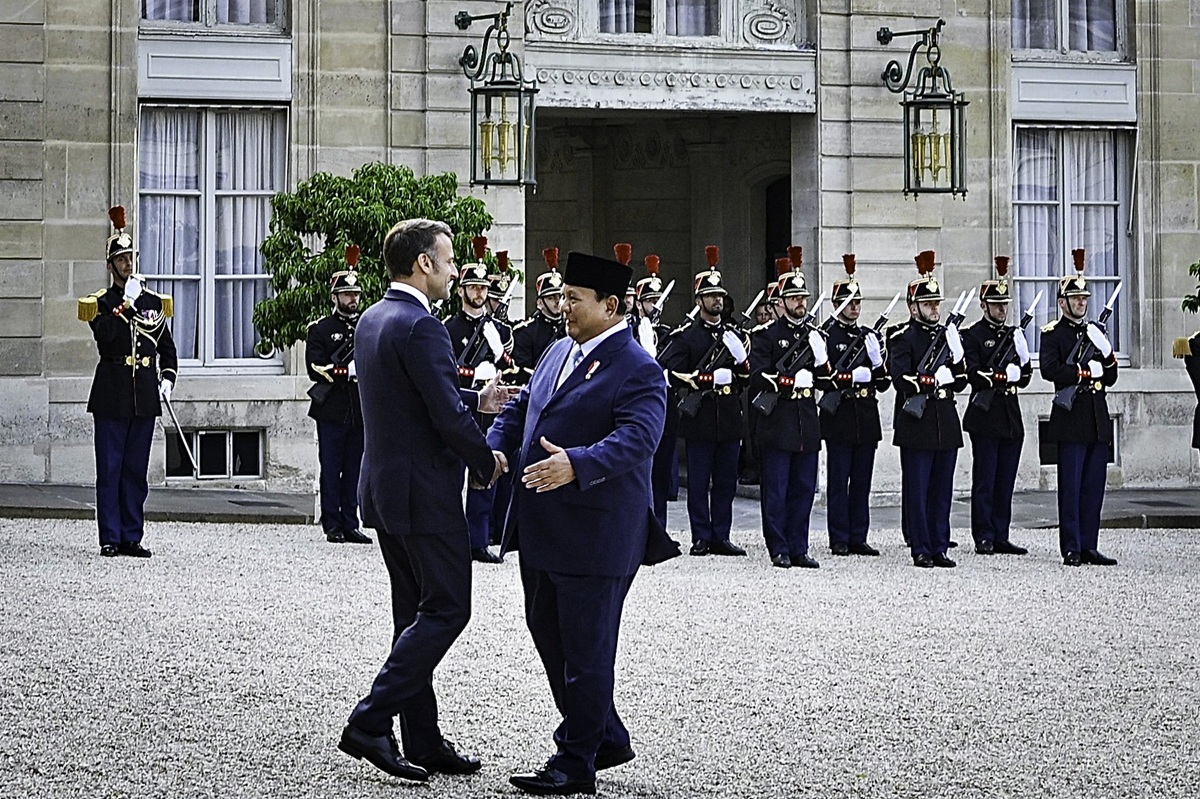 Presiden Prabowo Hadiri Jamuan Santap Malam Privat Bersama Presiden Macron di Istana Élysée Paris