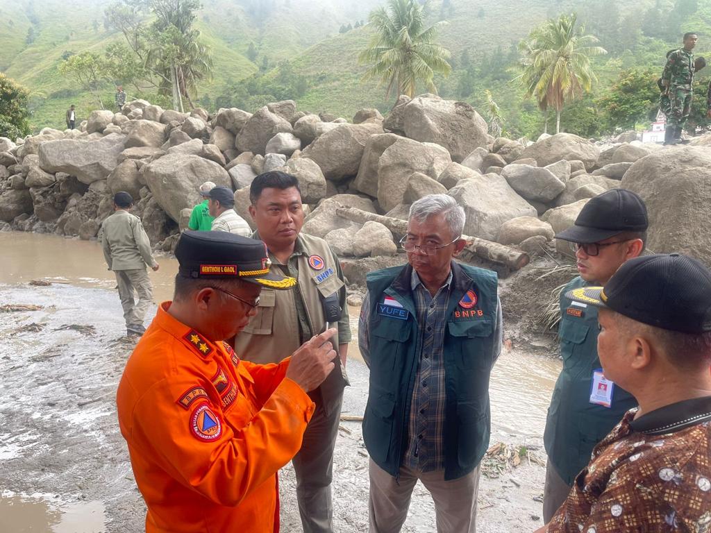 Tim SAR Gabungan Terus Lakukan Pencarian Korban Hilang Banjir Bandang di Humbang Hasundutan Sumsel