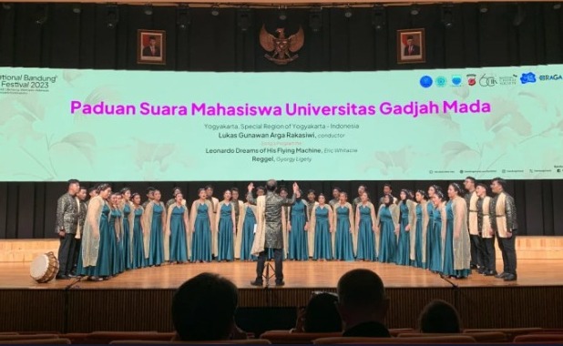 Paduan Suara Mahasiswa UGM Sabet Gelar Juara dari Dua Kompetisi Internasional