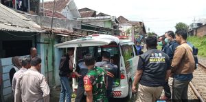 Polsek Blimbing Malang Amankan ODGJ yang Bawa Celurit