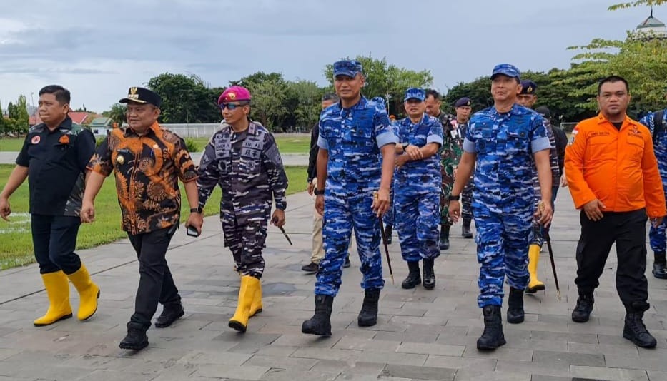 Pangkoopsud II dan Danlanud Sultan Hasanuddin Tinjau Posko Induk Tanggap Darurat Bencana Kabupaten Luwu