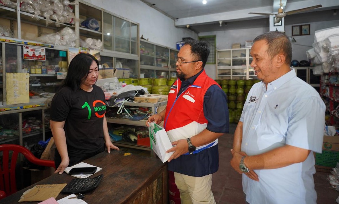 Pertamina Patra Niaga Sulawesi dan Hiswana Migas Makassar Monitoring Transaksi MAP di Pangkalan LPG 3 Kg