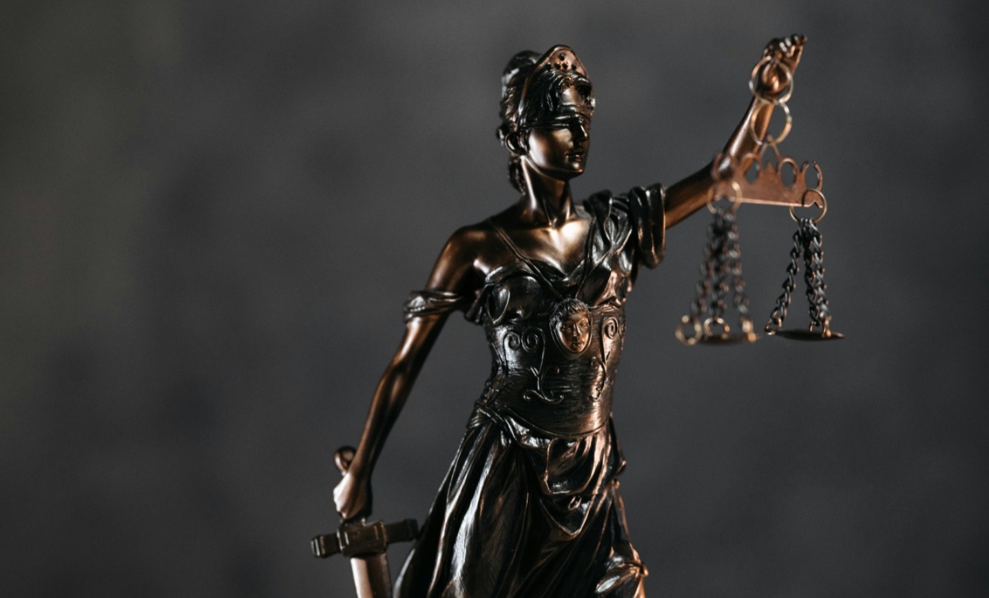 Apa Sih Hukum Itu? Ini Defenisi, Fungsi dan Sumbernya