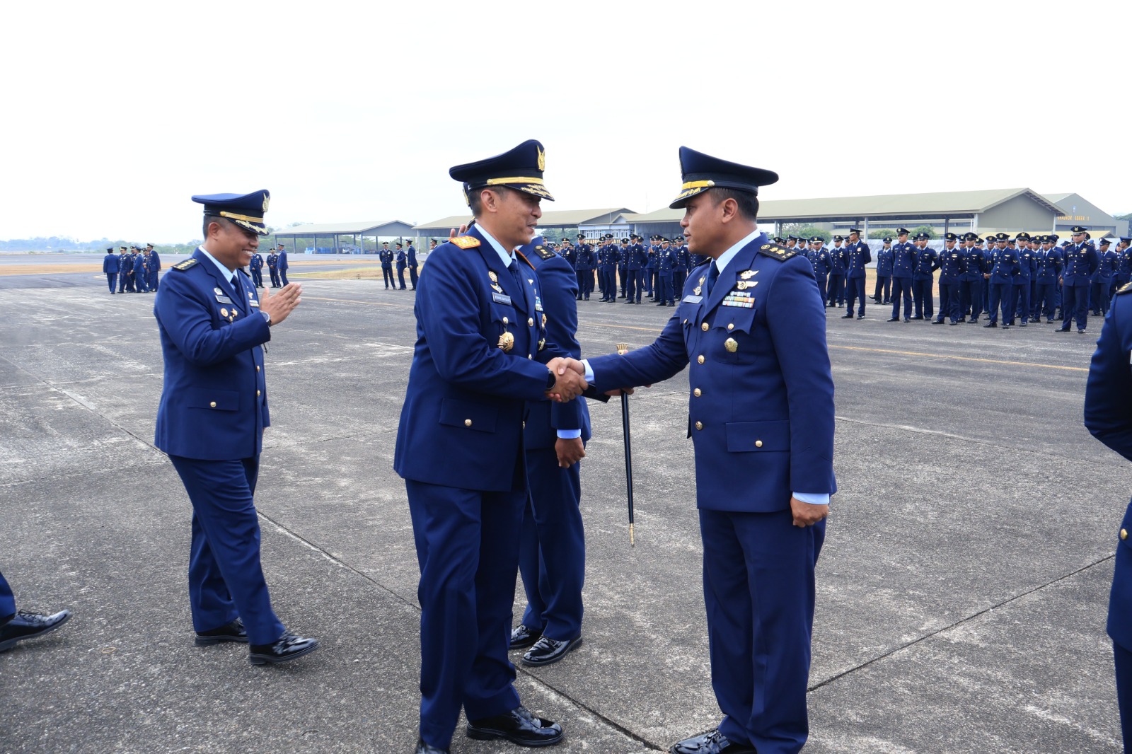 94 Personel Lanud Sultan Hasanuddin Makassar Resmi Naik Pangkat, Ini Pesan Danlanud