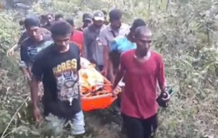 Hilang di Hutan Kabupaten Sikka NTT, Nenek 53 Tahun Ditemukan Tewas di Jurang Sedalam 100 Meter