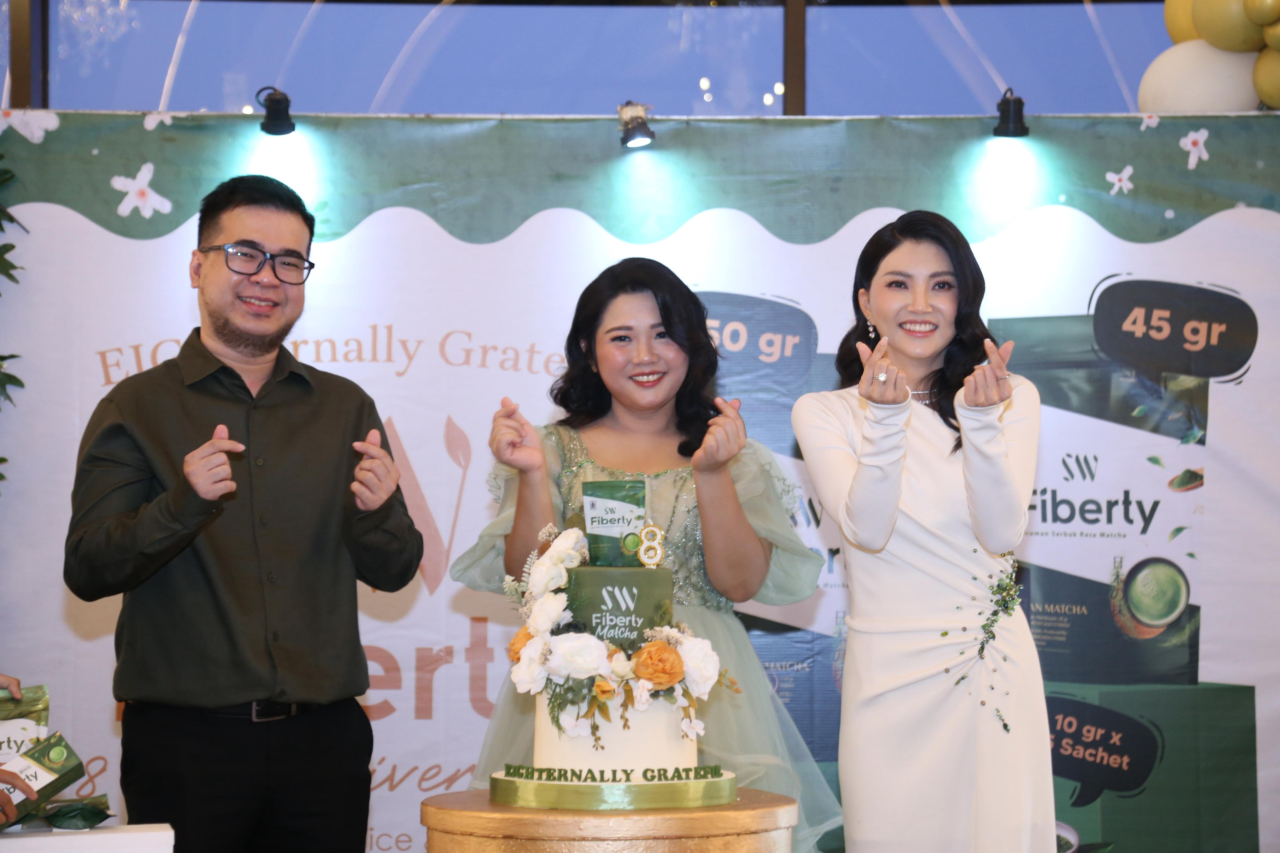 Rayakan Anniversary ke-8 Tahun, Sarwendah Juice Lounching Varian Terbaru Fiberty Matcha