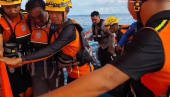 Cuaca Buruk, KM Osela Tenggelam di Perairan Karang Mardalena Bangka Belitung, 8 Nelayan Hilang