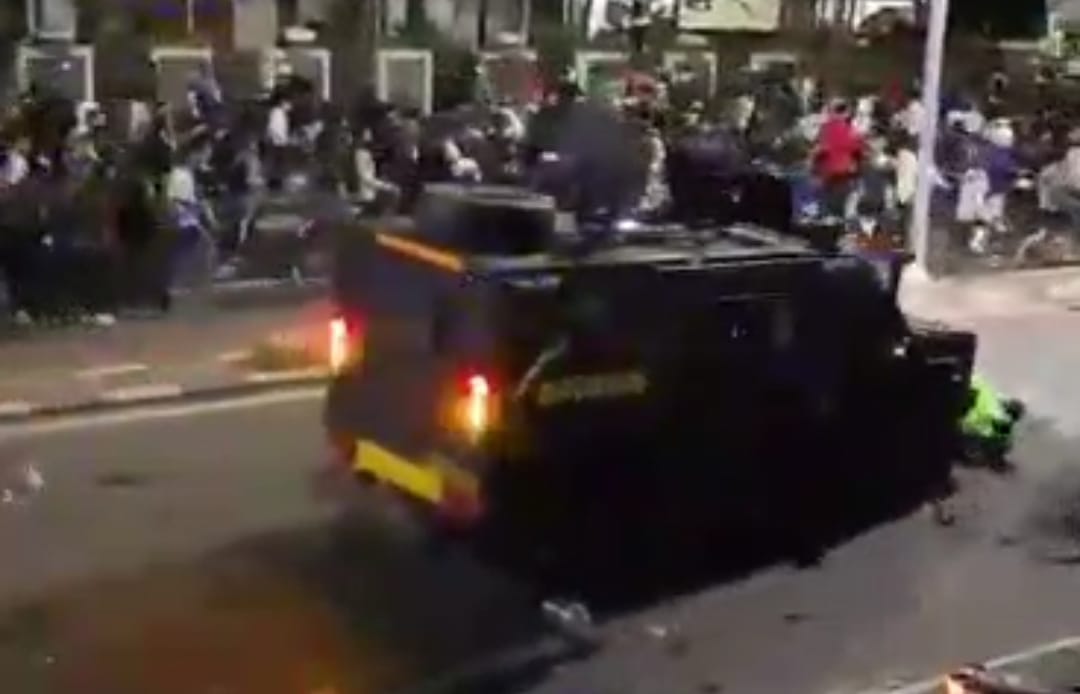 Mobil Barracuda Lindas Driver Ojol, Tujuh Anggota Brimob Diperiksa Propam, Kapolri  Minta Maaf