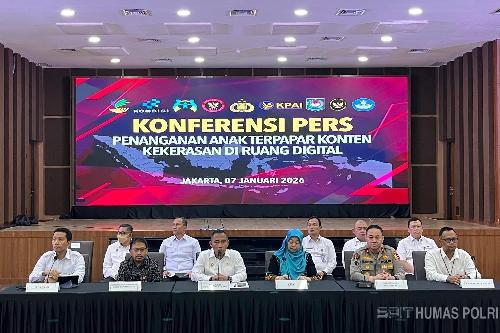 Densus 88 Polri Sebut Anak 14 Tahun di Jepara yang Terpapar Ekstremisme Libatkan Jaringan Daring Internasional