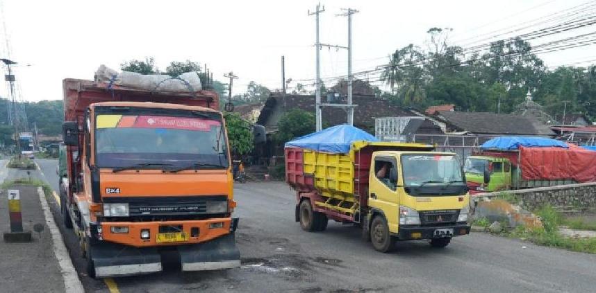 Mudik Lebaran 2025, Kendaraan Sumbu Tiga Dilarang Beroperasi 24 Maret Hingga 8 April 2025