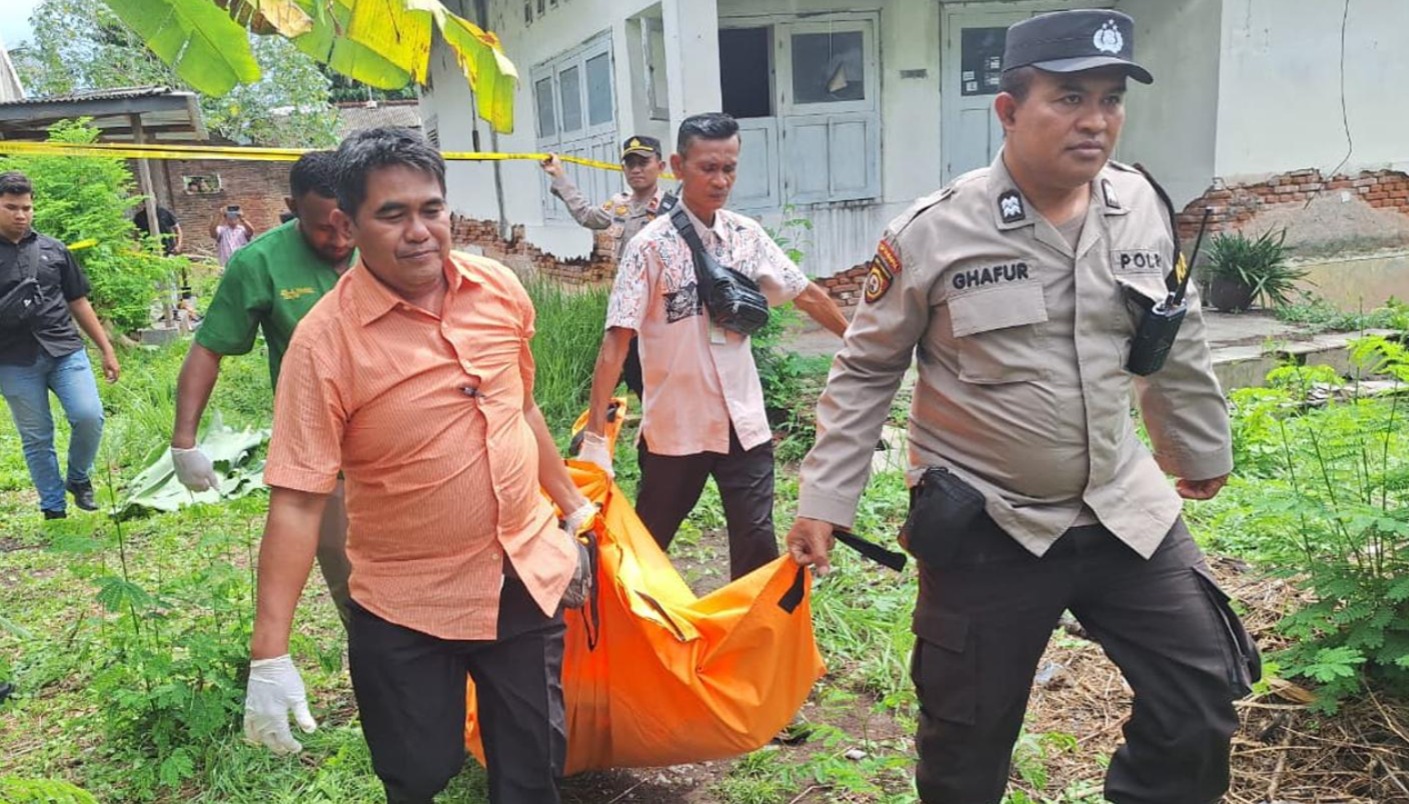 Penemuan Mayat Pria di Halaman Rumah Gegerkan Warga Gomong Mataram
