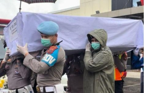 Polda Sumatera Barat Makamkan Secara Massal 24 Jenazah Tak Dikenal Korban Banjir Bandang