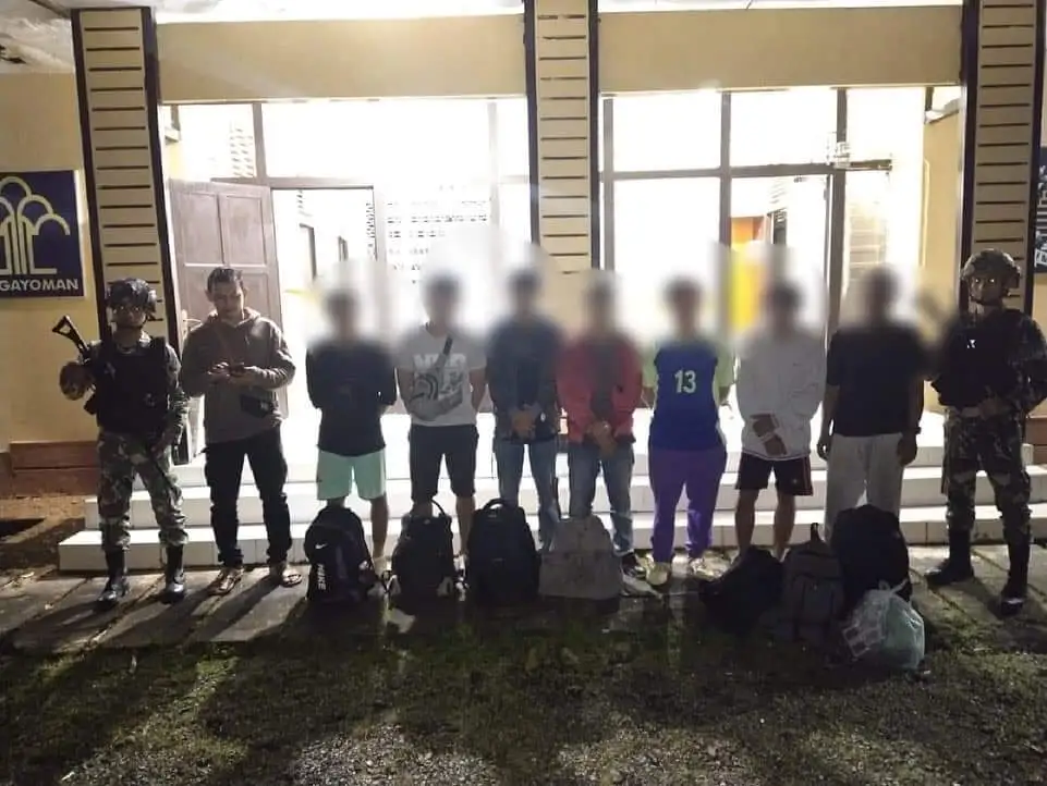 Satgas Pamtas Yonif 645/Gty Gagalkan 7 Pekerja Migran Indonesia yang Melintas Batas Indonesia-Malaysia Secara Ilegal